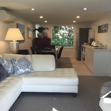 Sunny Glen Cottage Waikanae Exterior photo